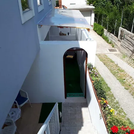 Apartman Adela Solin